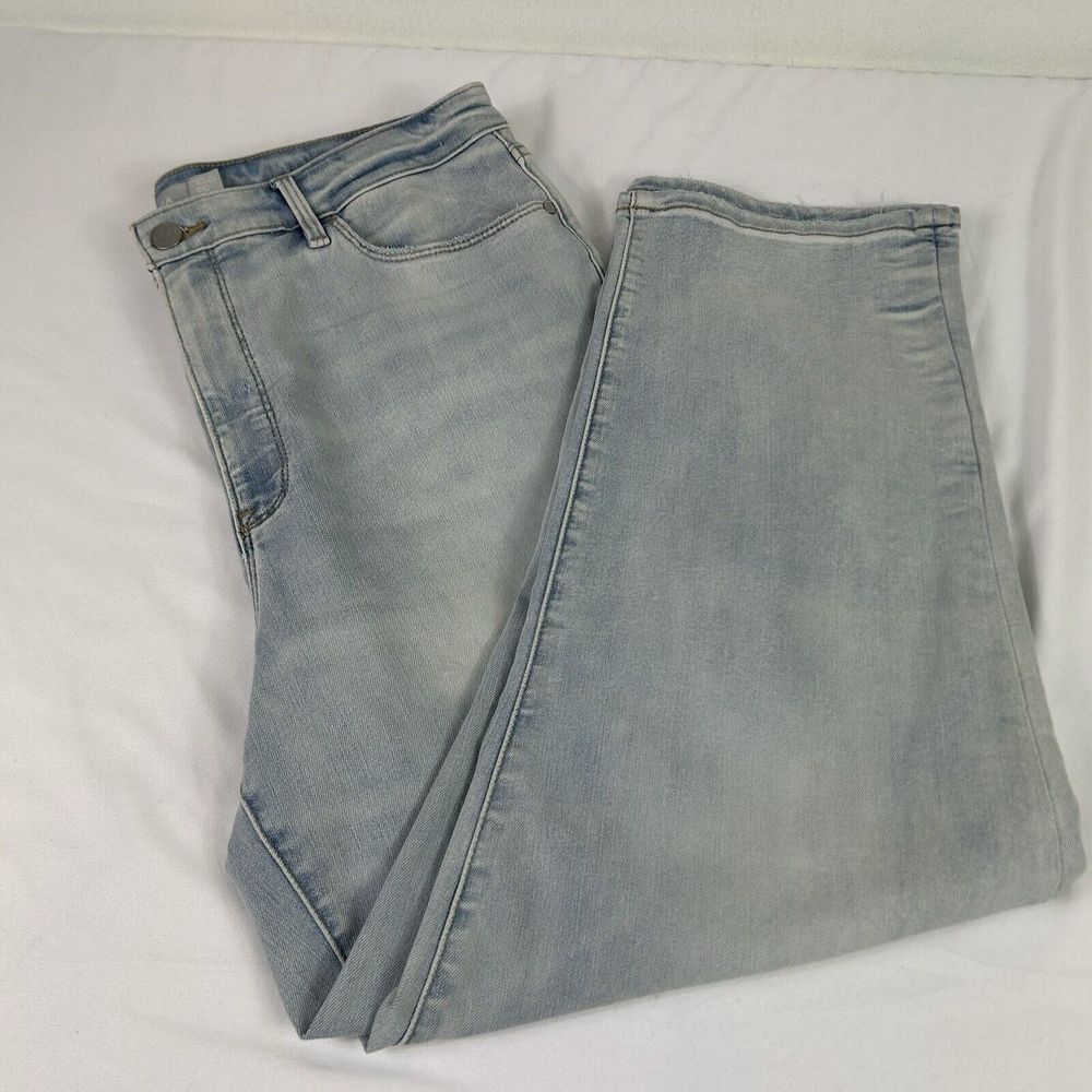 Athleta Sculptek Jeans Size 16 High Rise Straight Light‎ Wash Stretch Everyday - Picture 12 of 12